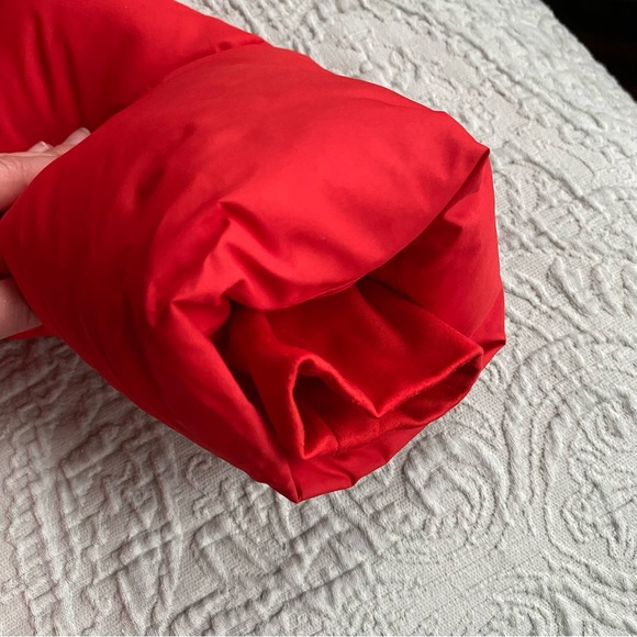 Gap - The Upcycled Puffer Oversized Puffer Coat, Small Tomato Red Jacket - Picture 7 of 10